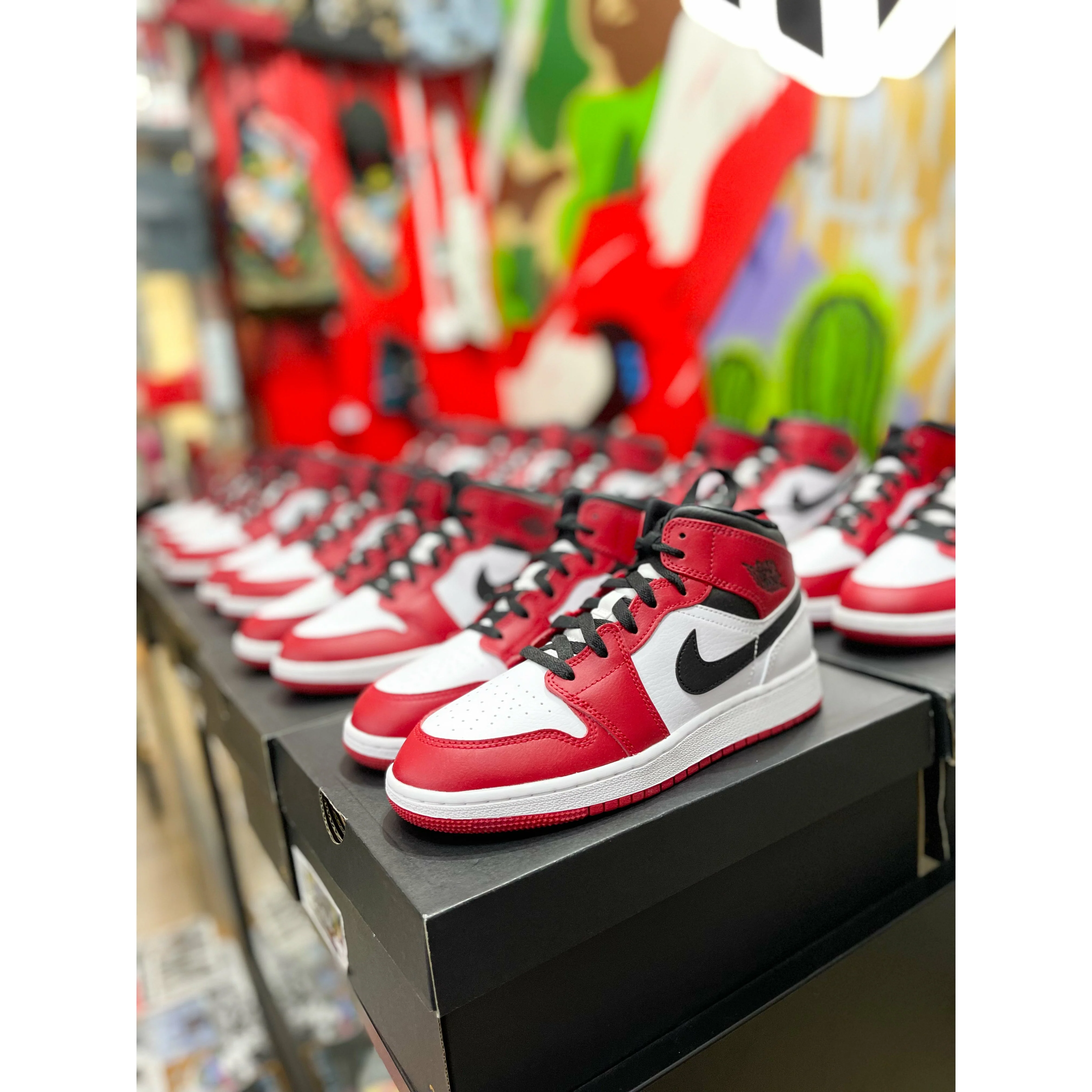 Jordan 1 Mid Chicago (2020) - Image 5